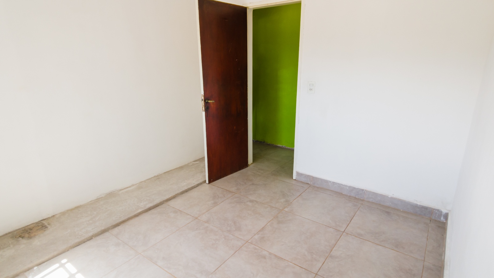 28e8acb7-82a3-4b78-af50-0d187b64e774