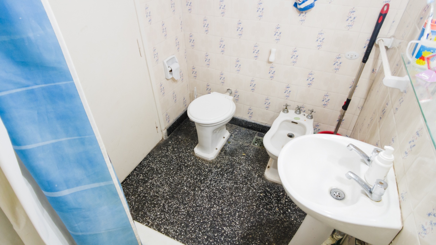 caf569ef-1dc9-434c-a2ff-1ded31b899c7